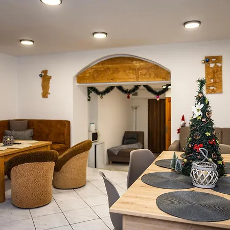 Jas Konukevi 3*